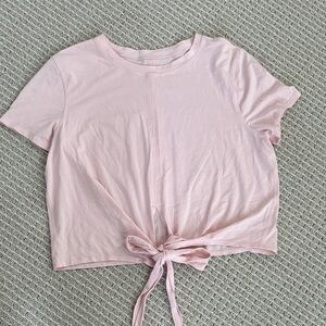 lululemon athletica EUC Light Pink Tie-Front Crop Top